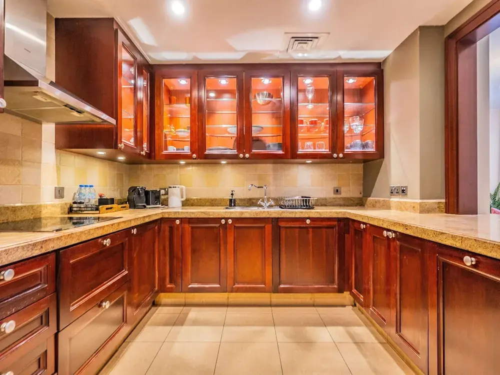 Colorful Apartment near Dubai Mall with Balcony