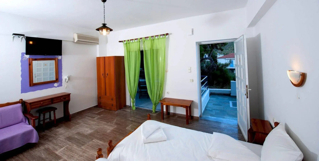 Christina Studios