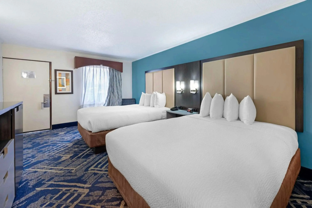 Motel 6-Warren, MI - Detroit East
