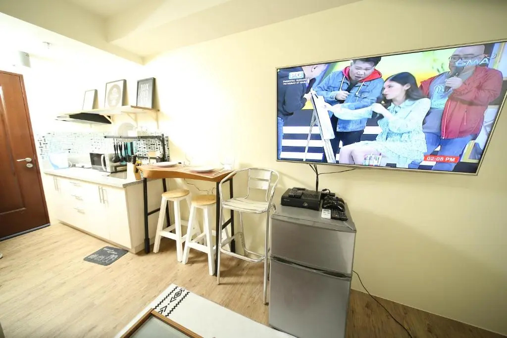 A2J Executive Studio Suite Near Enchanted Kingdom