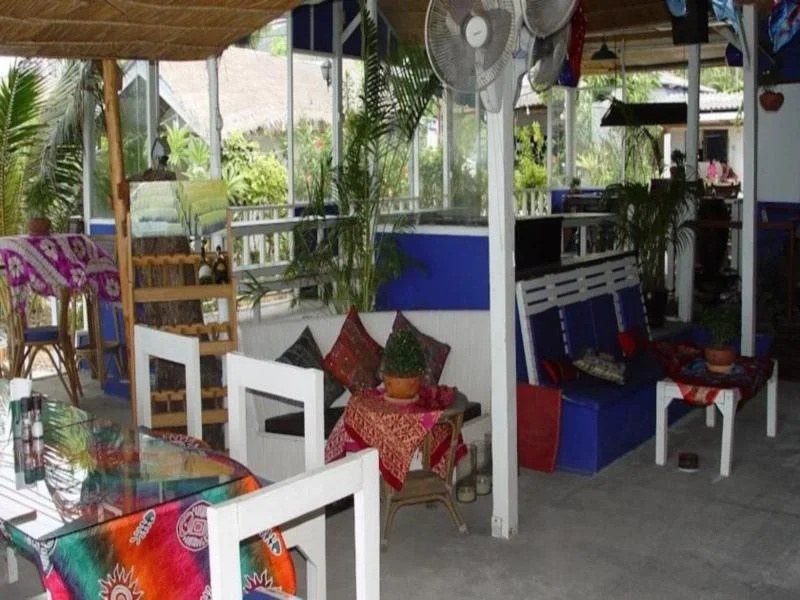 The White Pearl Beach Club