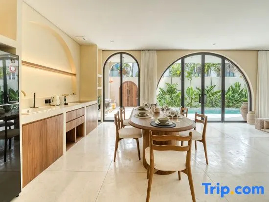 Parisian 2BR Luxury Villa 8mins walk to Beach  - A Luxury Private Villa By Balinest Villas