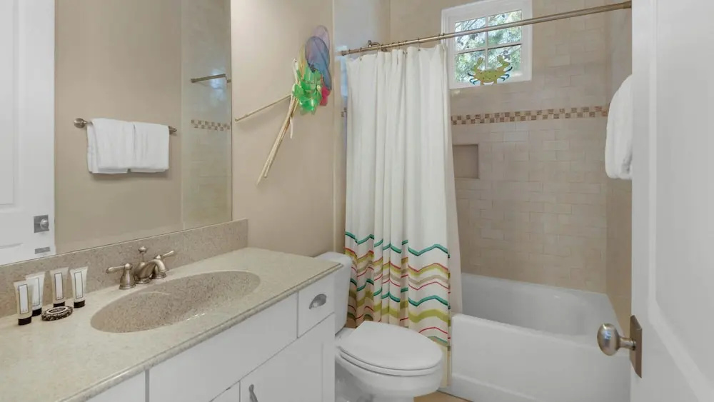 Seagrove 5 Bedroom - Deeded Beach - Elevator - Community Pool - Sleeps 12!