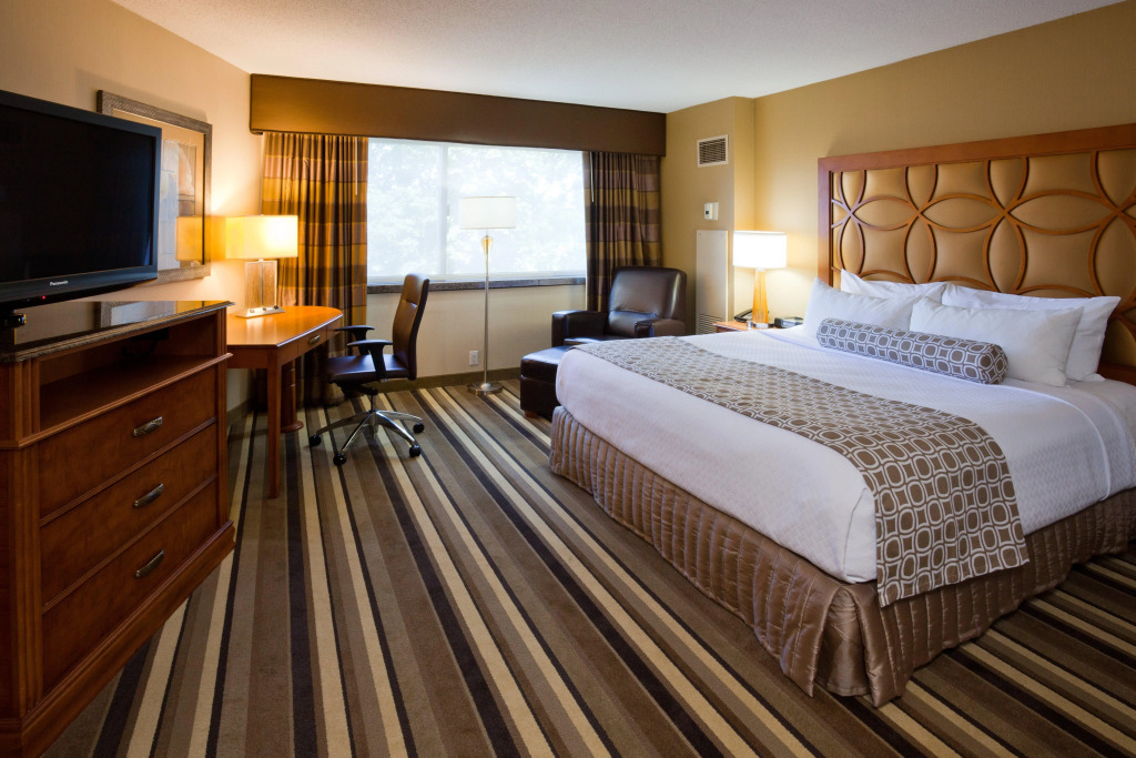 Crowne Plaza Minneapolis West by IHG