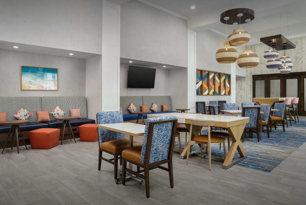 Hampton Inn & Suites Naples South