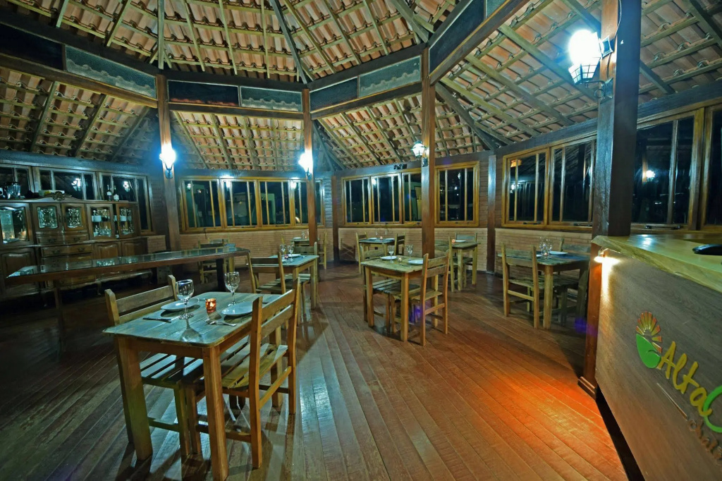 Alta Colina Chalés
