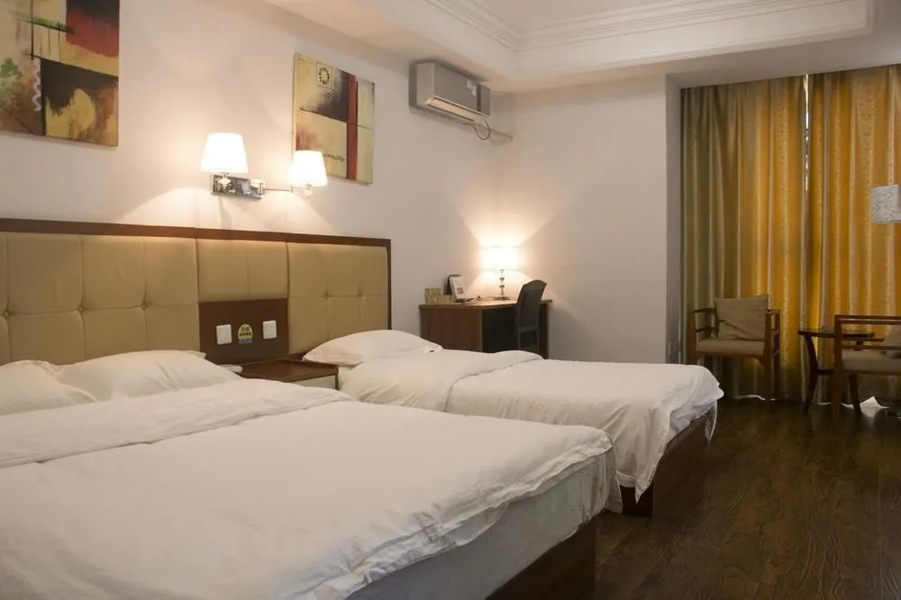Yiyaju Hotel Apartment Qingdao 7080 Central Square