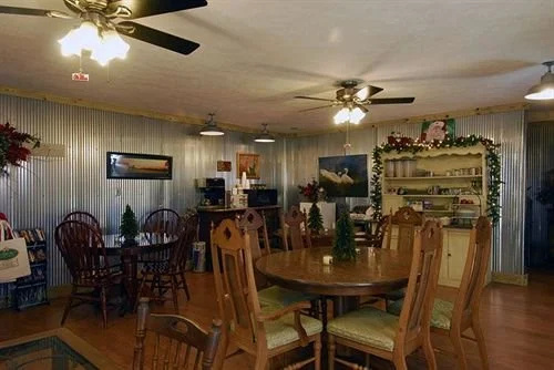 Cart Barn Inn
