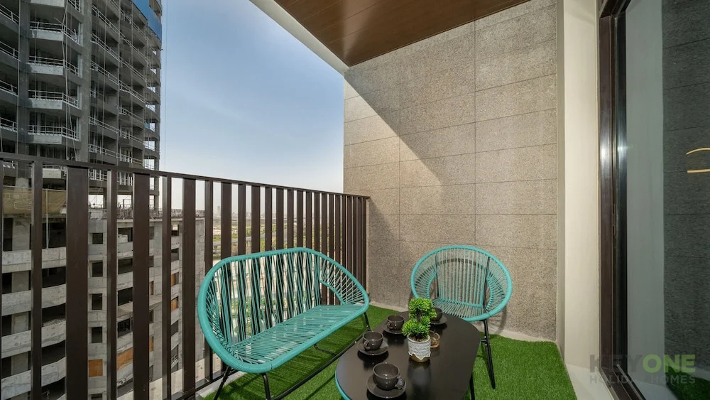KOHH – 1BR in Wilton Terraces