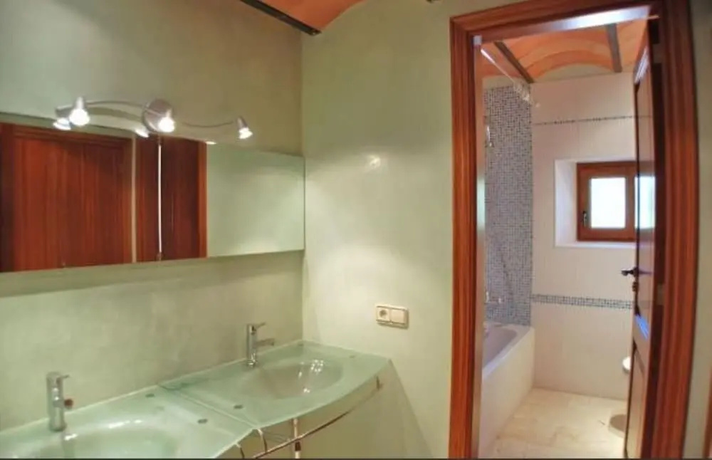 House - 4 Bedrooms with Pool and WiFi - 103976