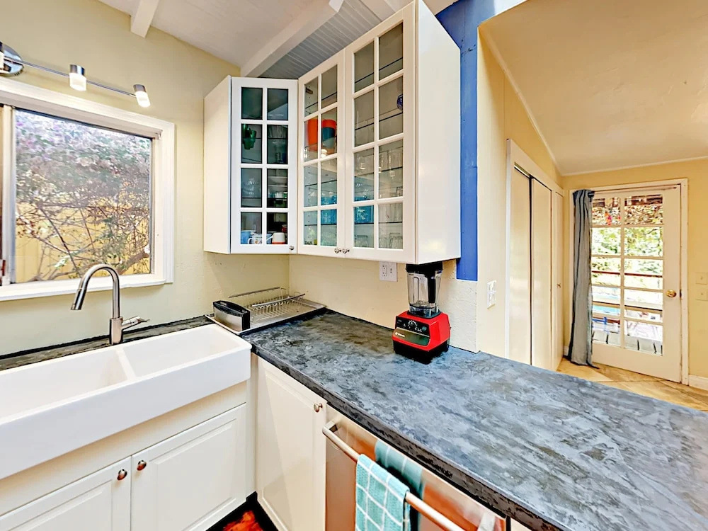 224 W Micheltorena Street House