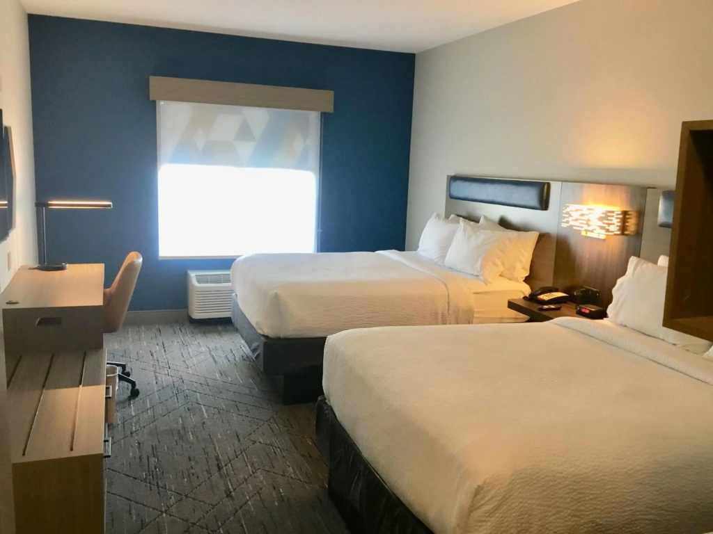 Holiday Inn Express Pratt by IHG