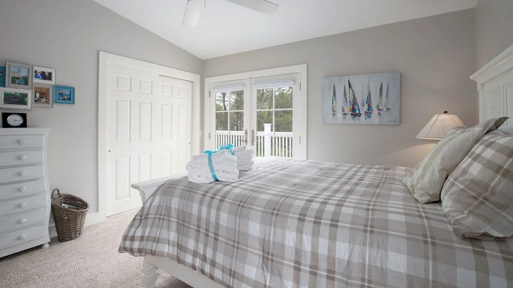 34 Seagrove Village Dr