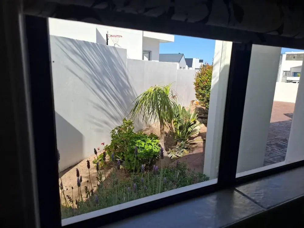 Oosiesrus - Charming Langebaan Villa With Garden View