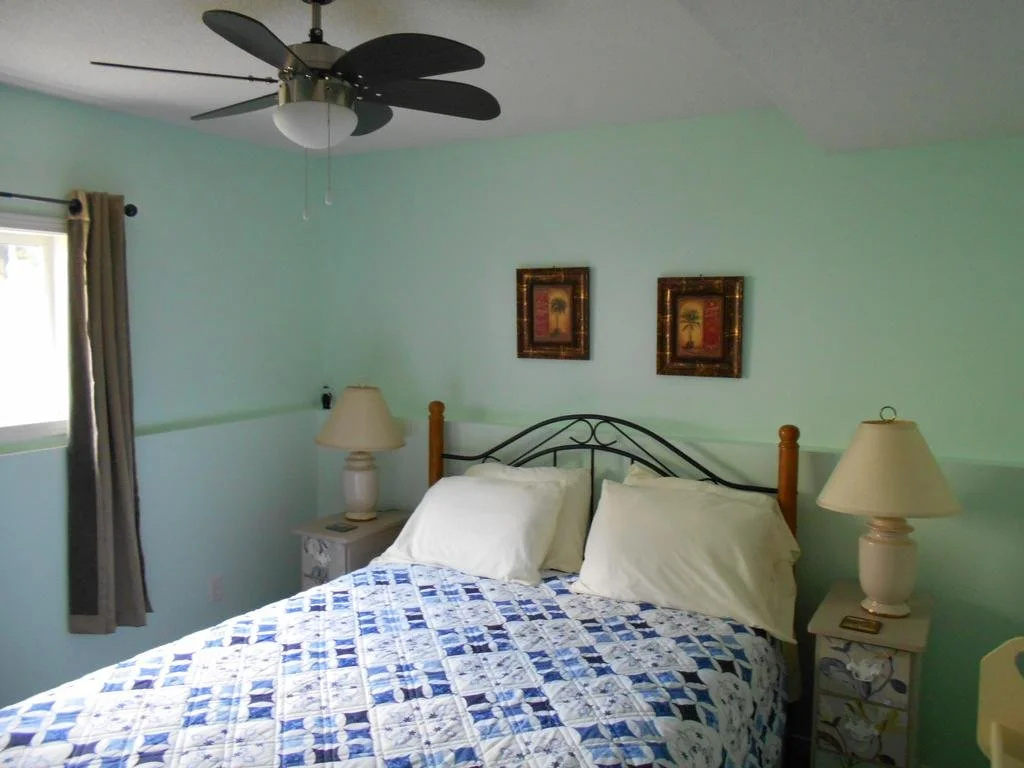 Riverside Caygeon B&B