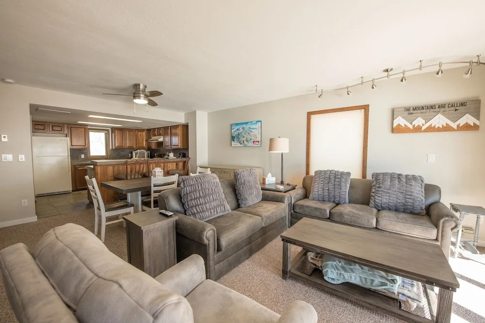 Crested Mtn CMG2 - 2 Br Condo