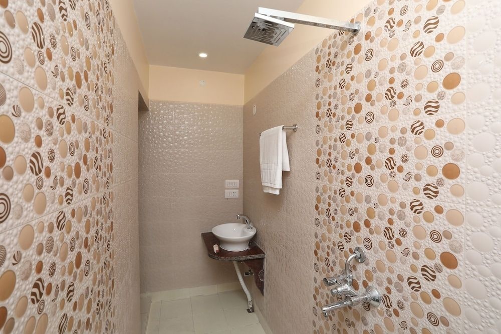 Oyo 23632 Mayfair Residency