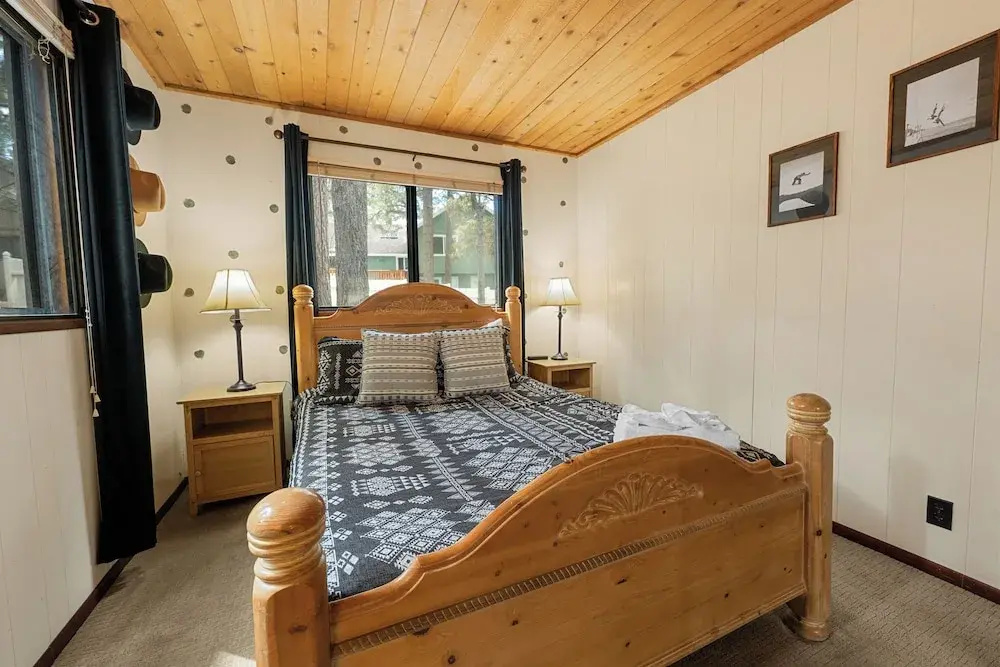 Bear Woods 3BR Retreat