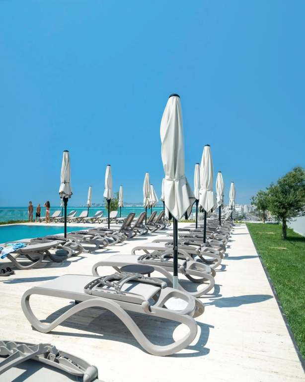 Durres Bay Hotel