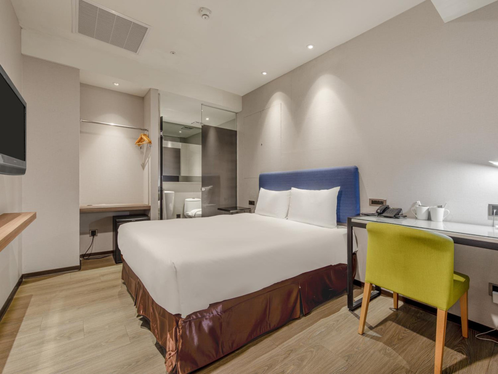 CHECK inn Taipei Xinyi