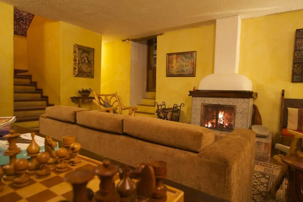 Las Palmeras Inn