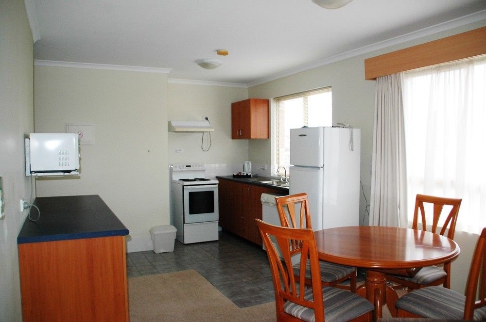 Rockingham Beachside Apartment