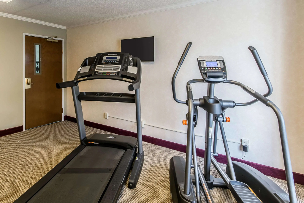 Quality Inn & Suites Evansville North