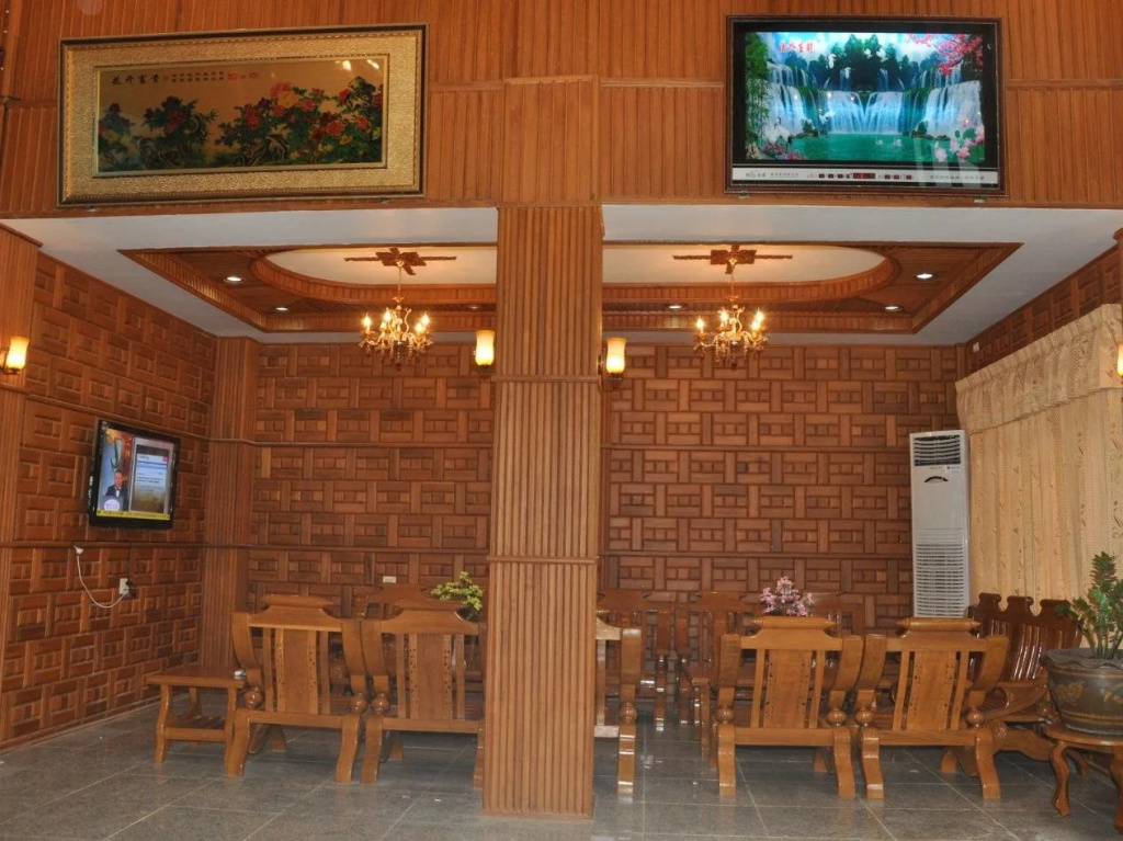 Golden Star Hotel