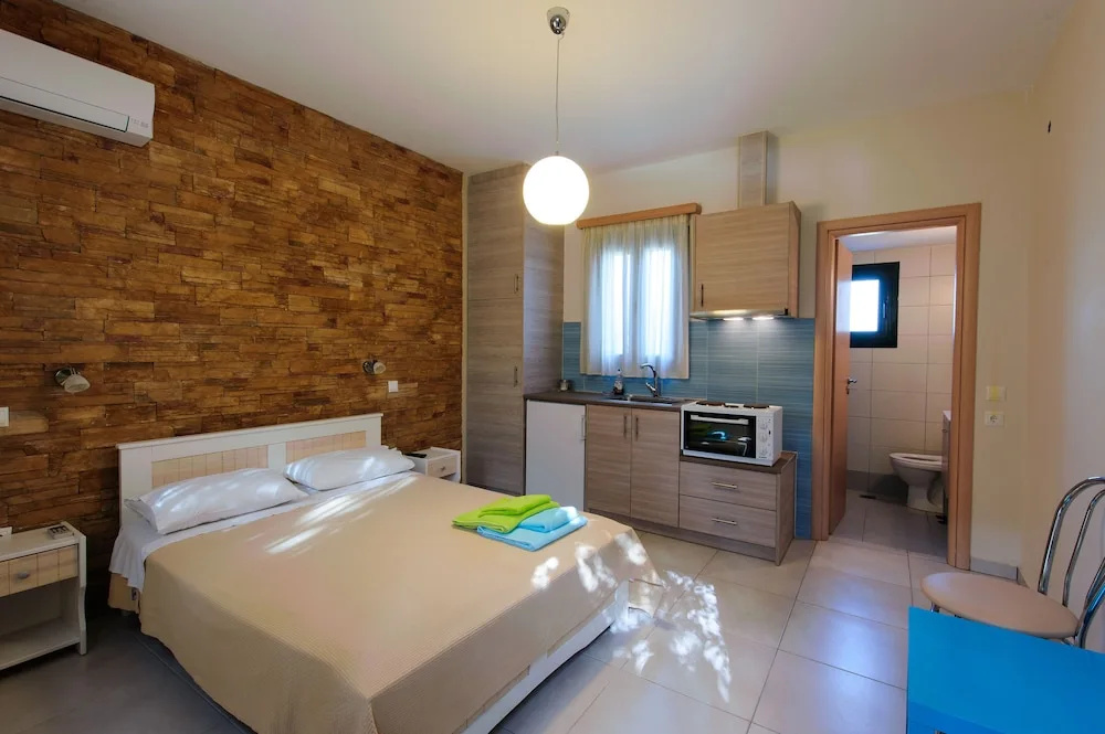 Holiday Rooms