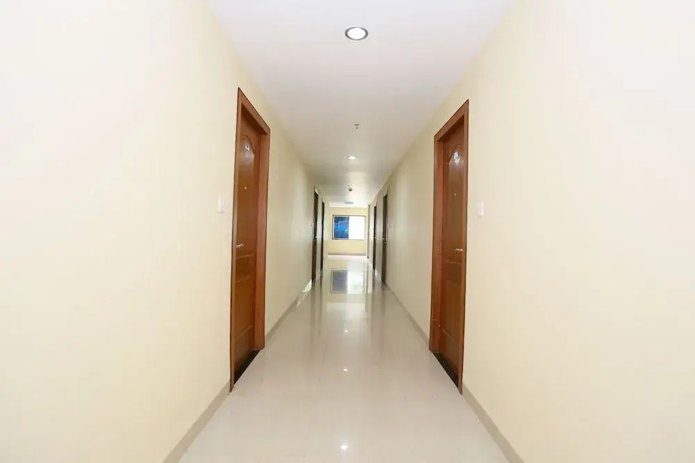 Oyo Flagship 41696 Hotel Tri-Star Regency
