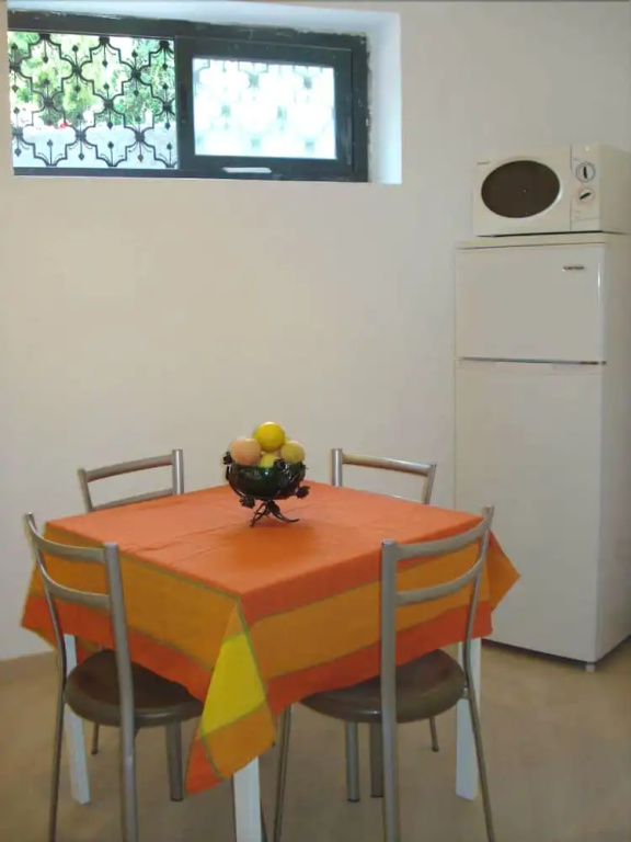 Roseto Apartments