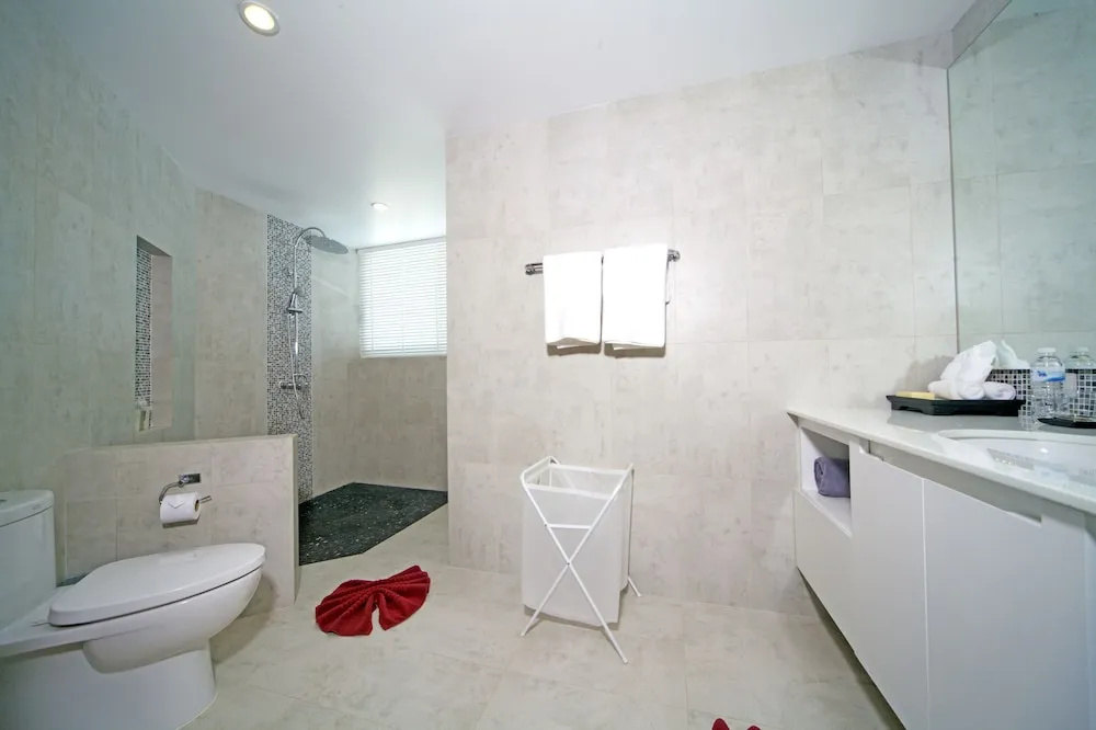 Summitra Villa No 3 6 Bedroom villa for rent