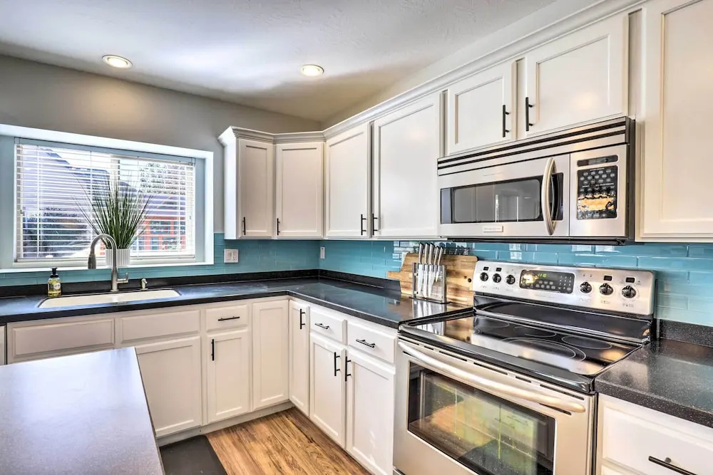 Family-friendly Home w/ Theater, 24 Mi to SLC