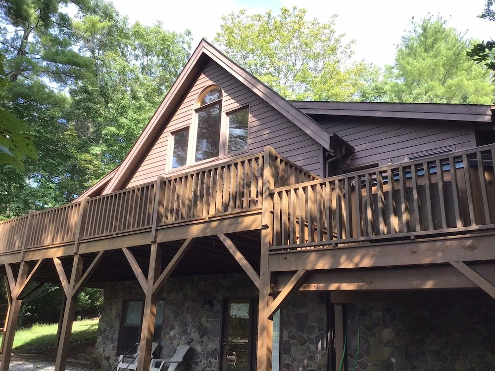 Second Breakfast 3 Bedroom Cabin