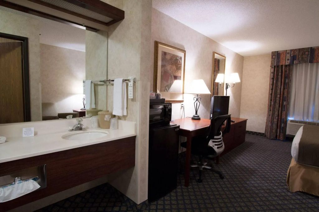 Miles City Hotel & Suites