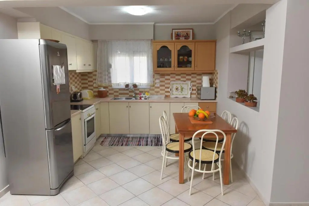 Fanis Apartment