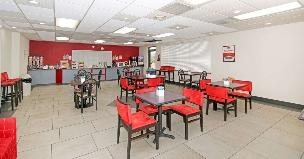 Americas Best Value Inn Pilot Mountain