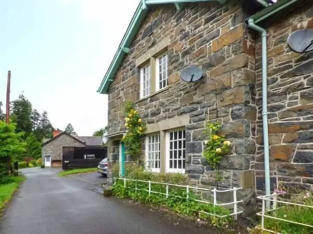 3 Glanrafon