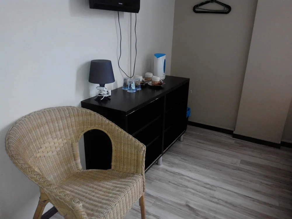 Bird's Nest Hotel