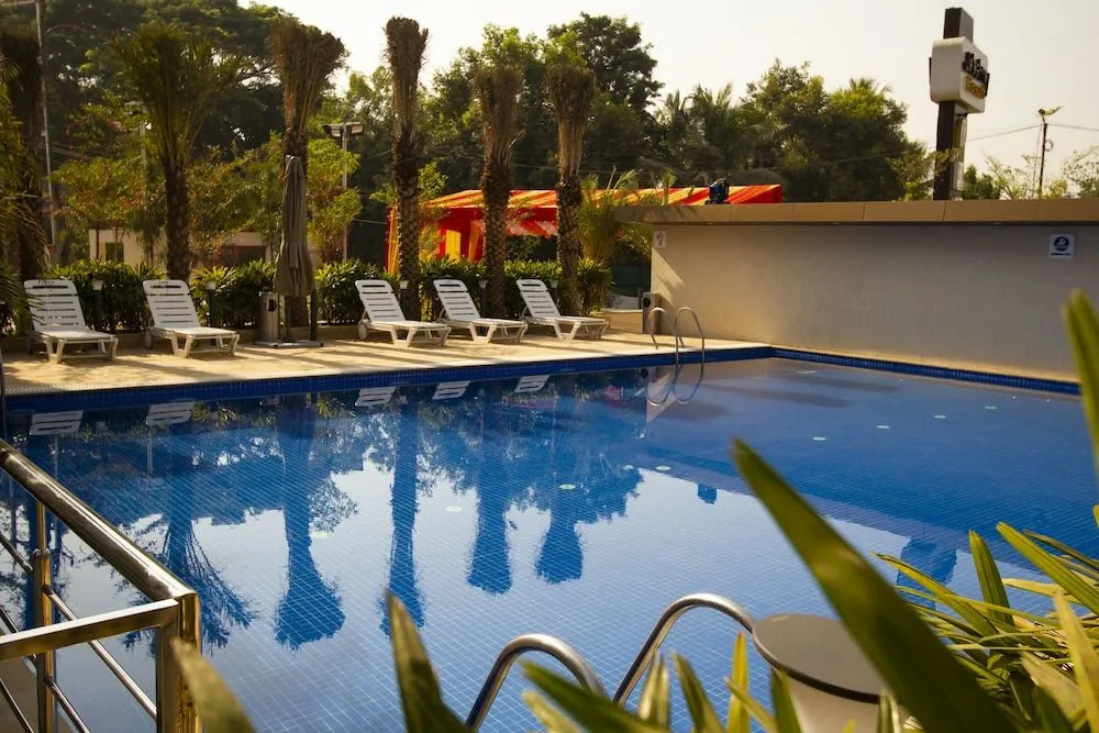 Jalashray Resort