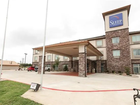 Sleep Inn & Suites Hennessey