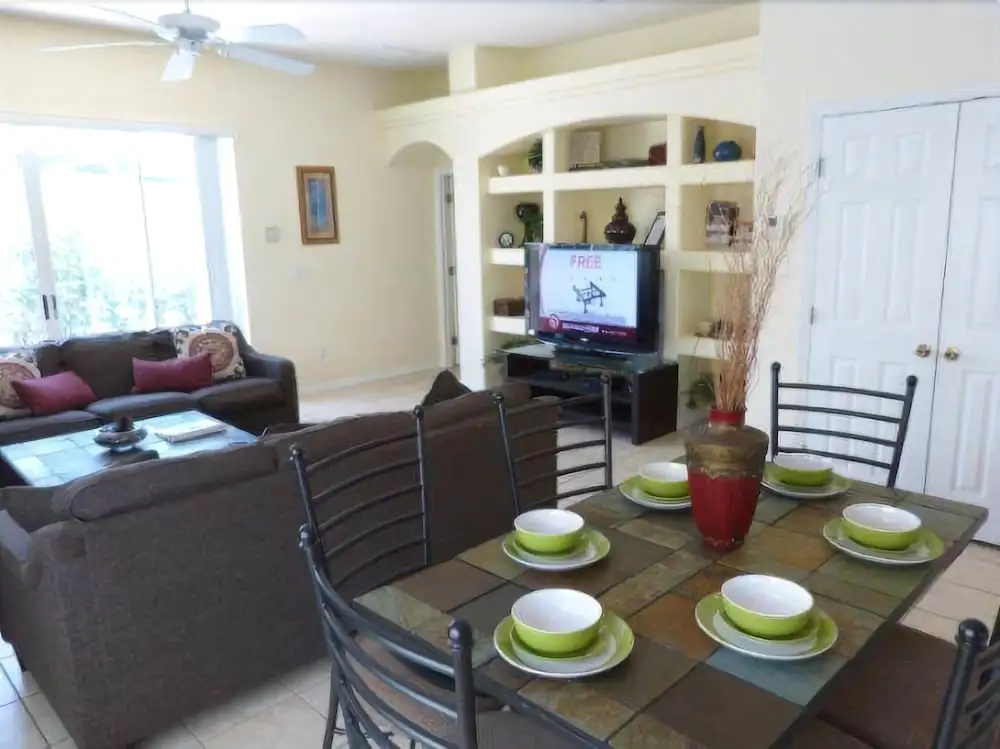 GB636OR- Spacious 6 bedroom pool home at Glenbrook