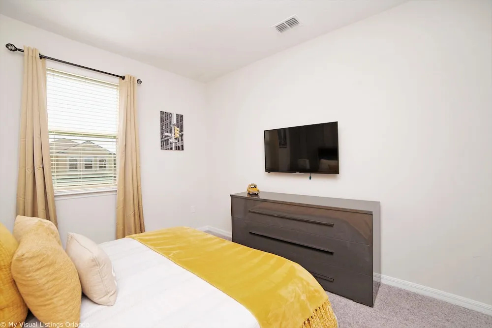 9005 Egret Mills Terrace