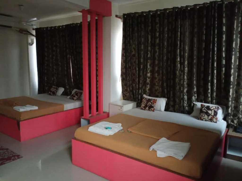 Hotel Malhar Palace