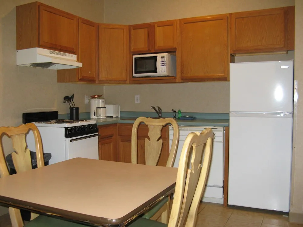 Handys Extended Stay Suites