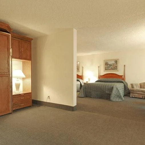River Terrace Inn