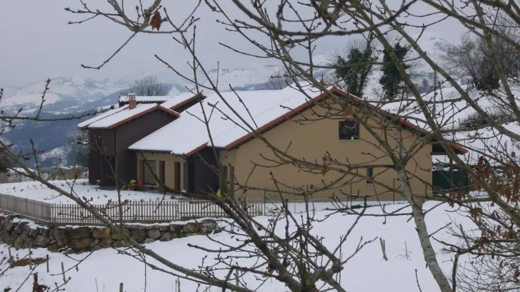 Apartamentos La Senda