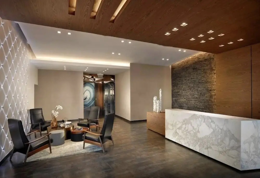 Miami Midblock Condo - City Views, Pool & Balcony
