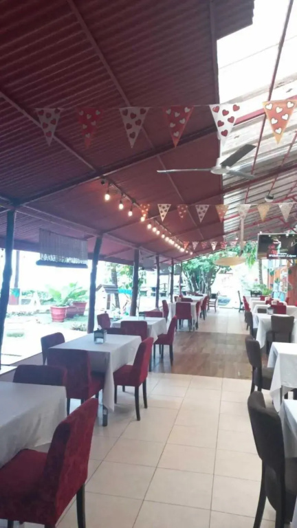 Hotel La Cueva De Limón