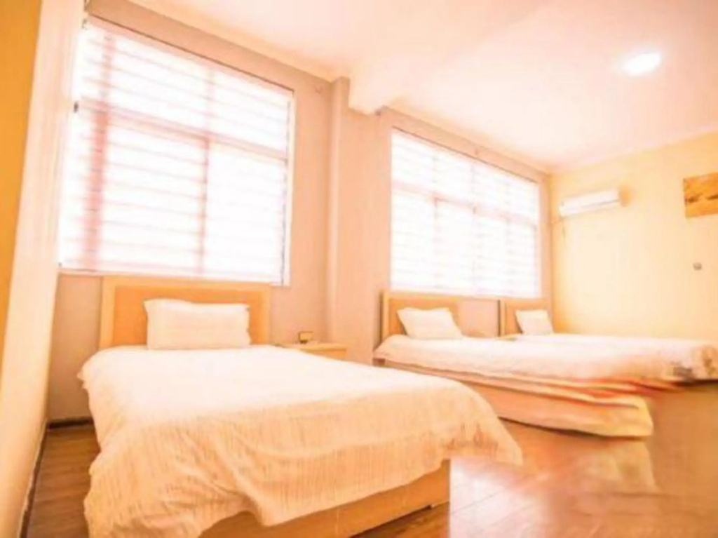 Yangguang Express Hotel